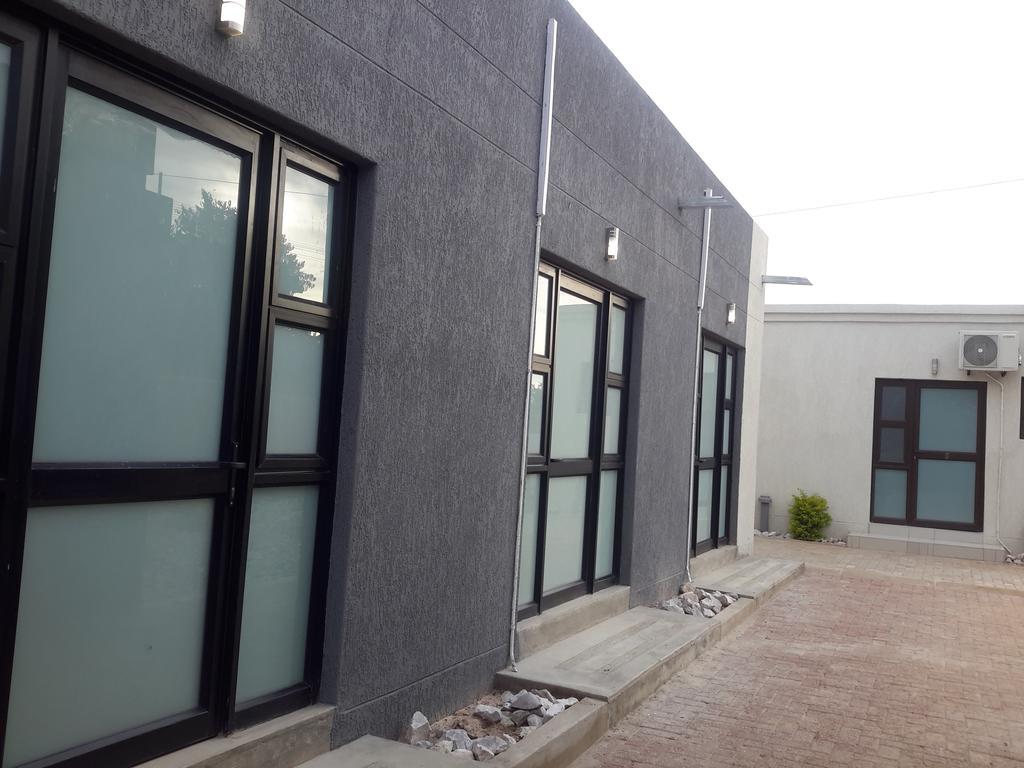 Tsumeb Guesthouse Kamho 외부 사진