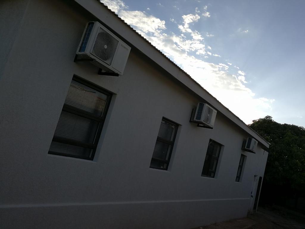 Tsumeb Guesthouse Kamho 외부 사진