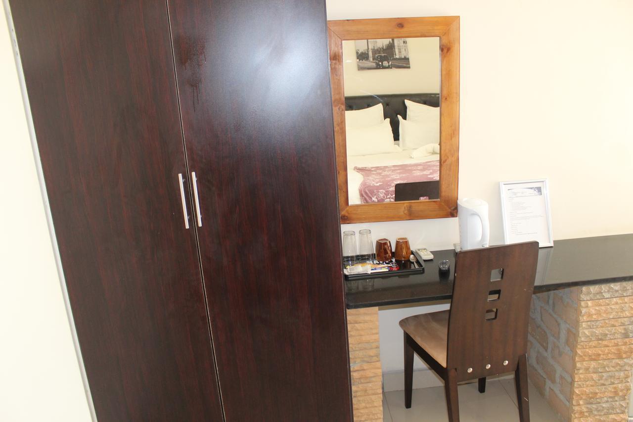 Tsumeb Guesthouse Kamho 외부 사진